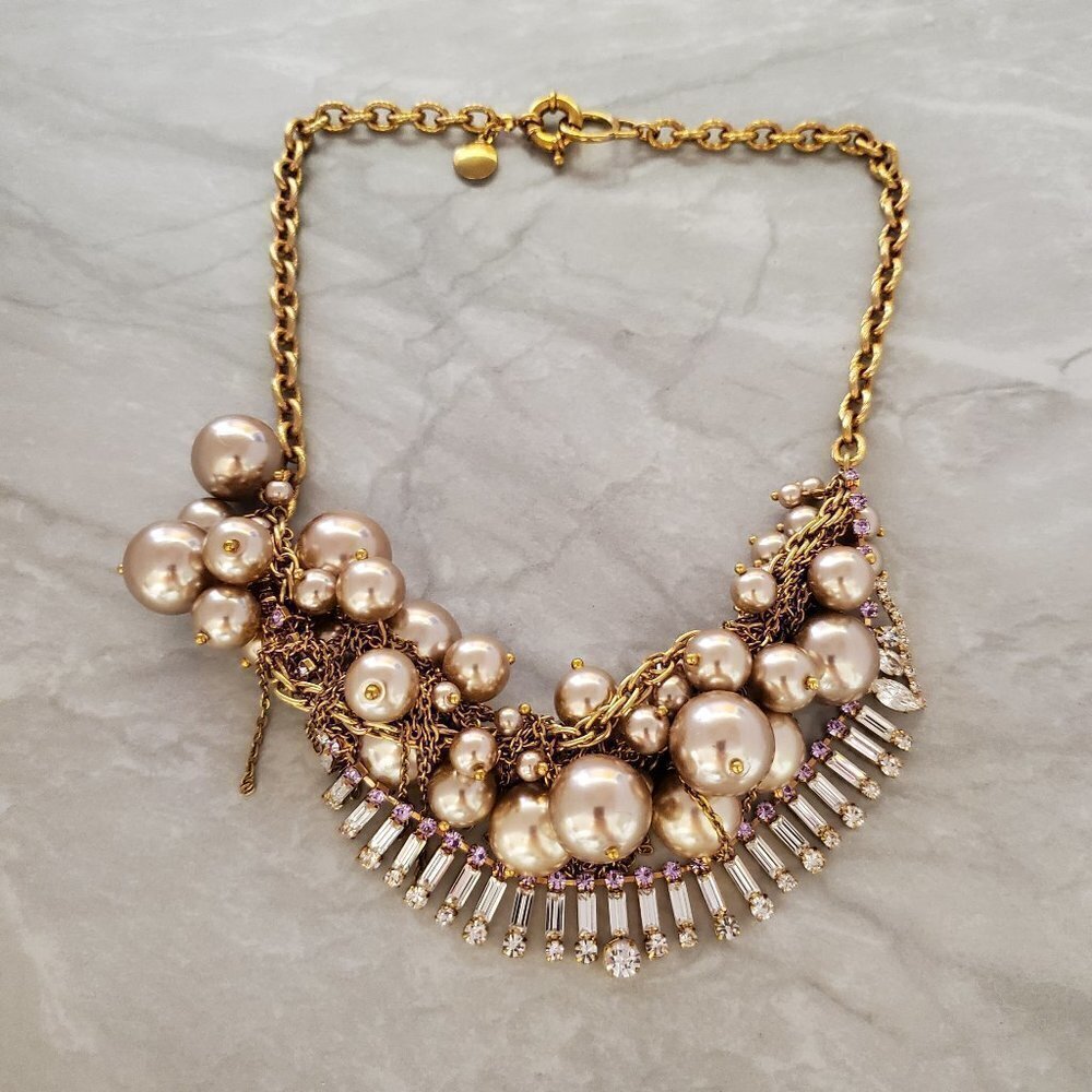 ✨ J.Crew RARE HTF Pearl Rhinestone Crystal Cluster Runway Statement Neckalce ✨ - Picture 1 of 16